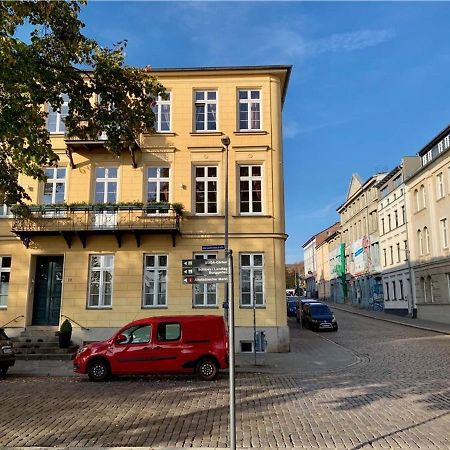 Das Ferienapartment Alexandrine Direkt Am Pfaffenteich Mit Eigenem Parkplatz شفيرين المظهر الخارجي الصورة
