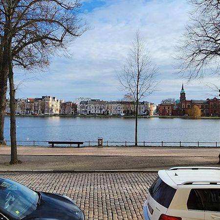 Das Ferienapartment Alexandrine Direkt Am Pfaffenteich Mit Eigenem Parkplatz شفيرين المظهر الخارجي الصورة