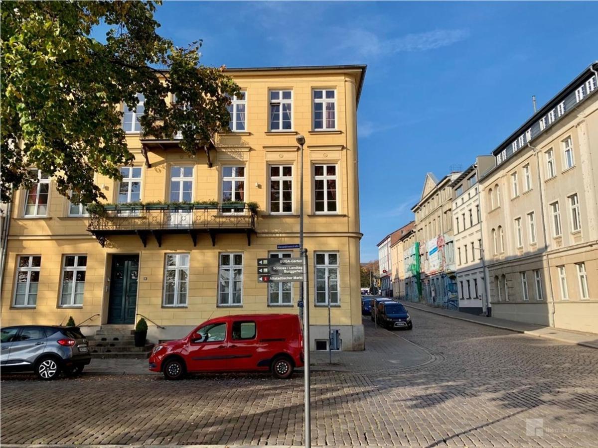 Das Ferienapartment Alexandrine Direkt Am Pfaffenteich Mit Eigenem Parkplatz شفيرين المظهر الخارجي الصورة