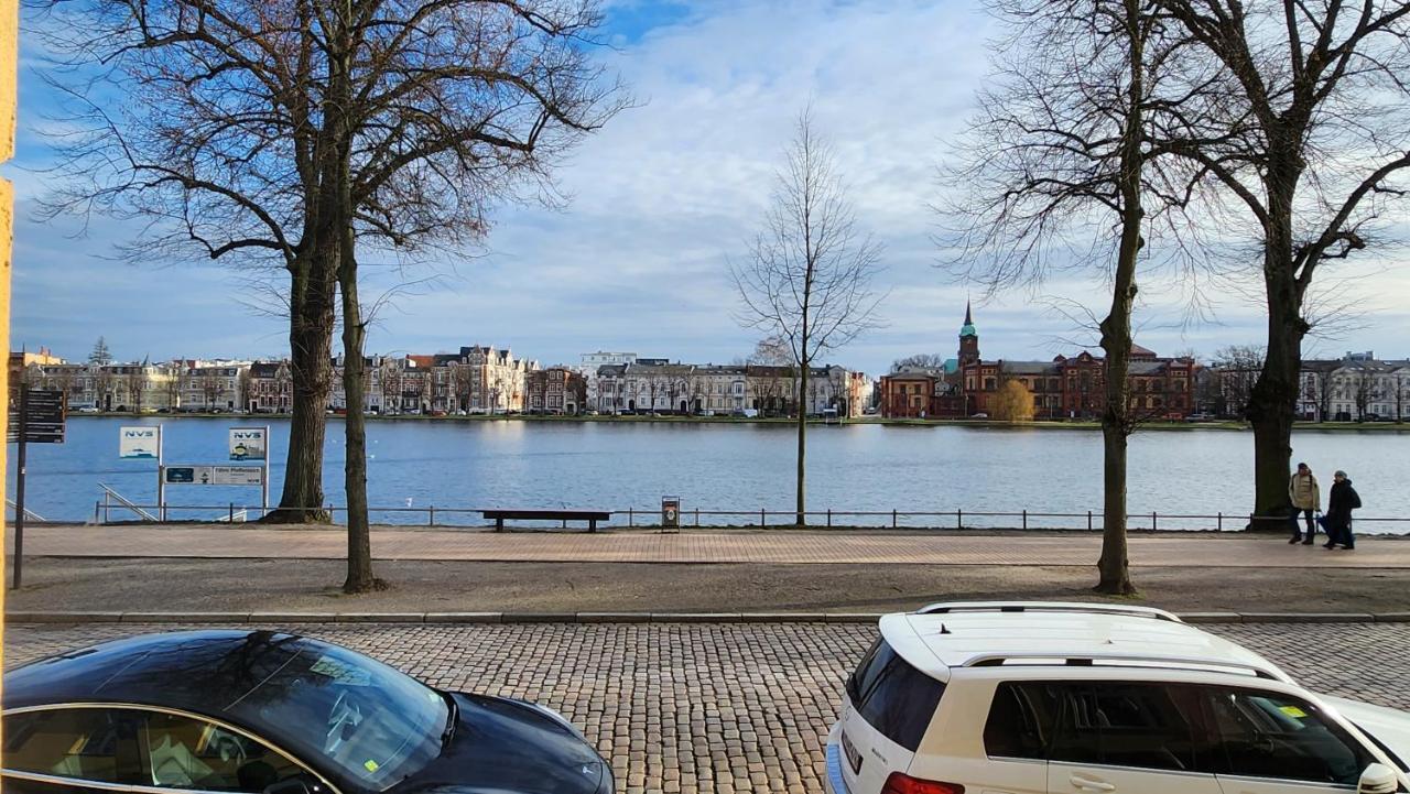 Das Ferienapartment Alexandrine Direkt Am Pfaffenteich Mit Eigenem Parkplatz شفيرين المظهر الخارجي الصورة